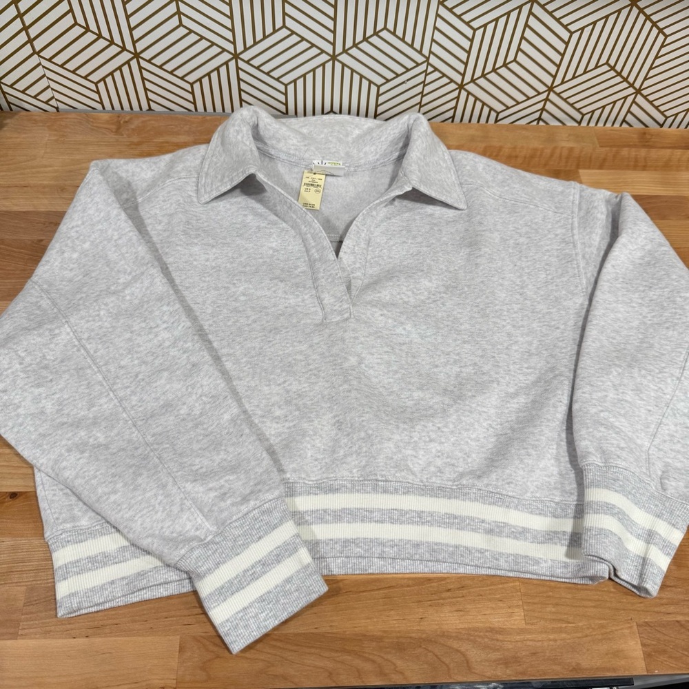 Offline by aerie women’s cropped top shirt Off-White Collared Sweatshirt gray S